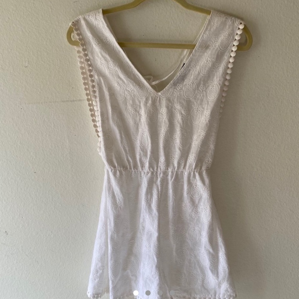 TOPSHOP Pineapple Embossed Romper